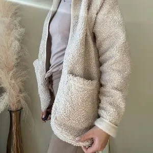 Forever 21 Jackets Coats Forever 2 Hooded Faux Shearling